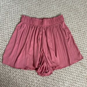 Loft flowy pleated high waisted shorts pink (S)